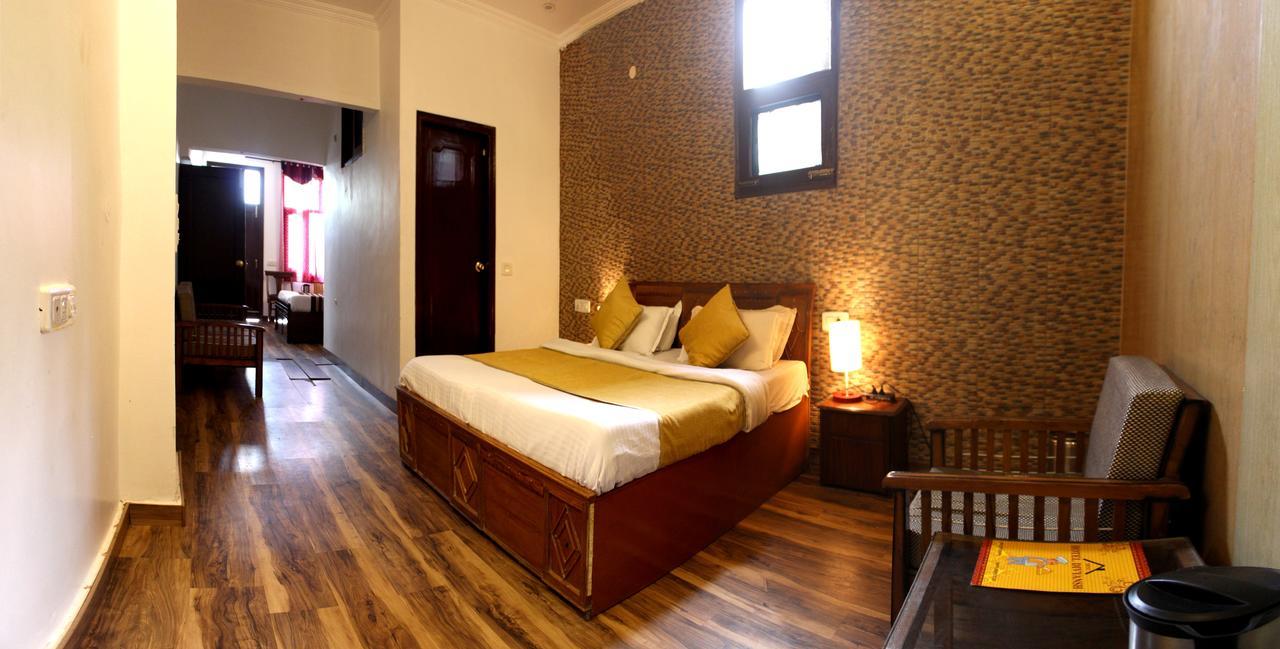 Divyansh Hotel Dharamshala Exterior foto